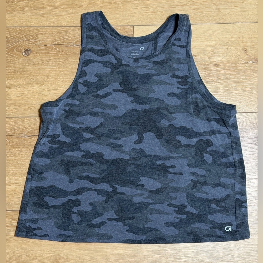 GAP Fit Breathe ON Tie-Back Performance Tank Blue Camo Size M Tall